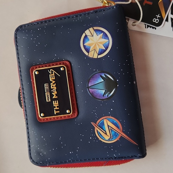 🆕️ Loungefly The Marvels Zip Around Wallet NWT - Picture 2 of 6